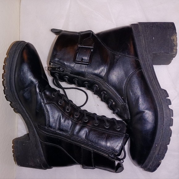 Used boots 💙 - Picture 5 of 5